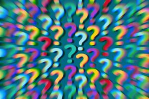 Bunte verschwommene Fragezeichen